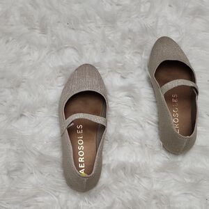 AEROSOLES Gold Flats
